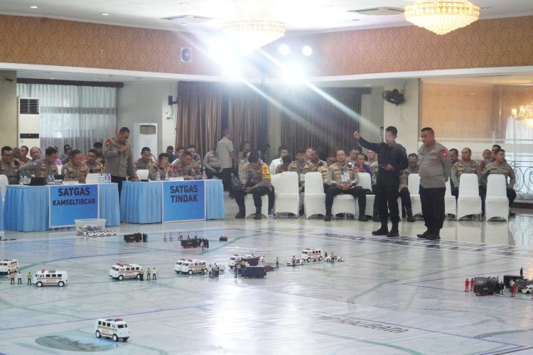 Brimob Polda Metro Jaya Perkuat Pengamanan HUT RI ke-80 Melalui Tactical Floor Game