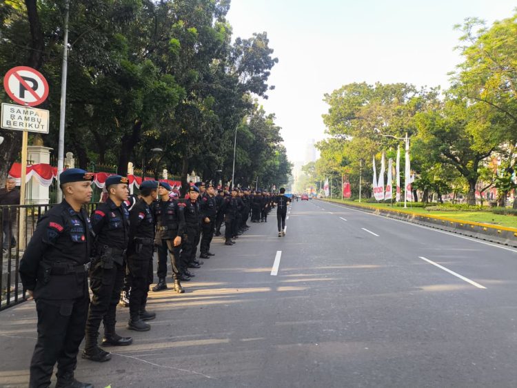 Brimob Polda Metro Jaya All Out Amankan Rangkaian Peringatan HUT ke-80 RI