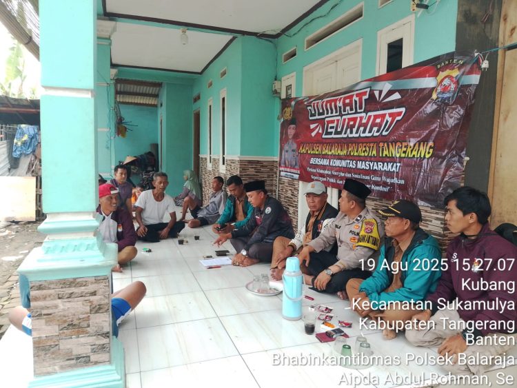 Bhabinkamtibmas Polsek Balaraja & Kades Kubang Melaksanakan Jum’at Curhat Sekaligus Sambang Kepada Masyarakat di Wilayah Hukum Polresta Tangerang 51