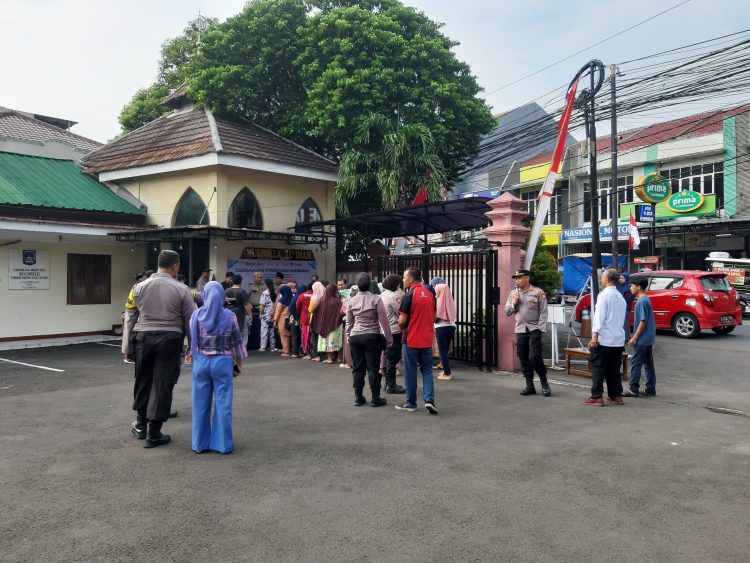 Dukung Ketahanan Pangan, Polsek Bekasi Selatan Gelar Pangan Murah