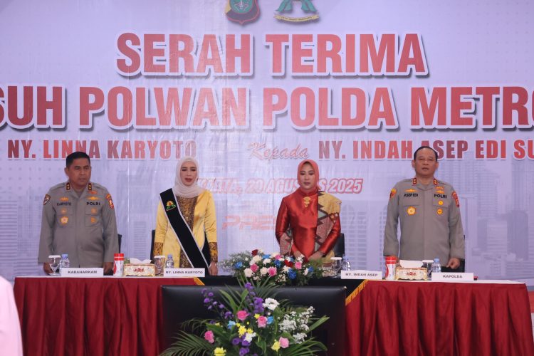 Serah Terima Ibu Asuh Polwan Polda Metro Jaya, Simbol Kebersamaan dan Kepedulian untuk Polwan