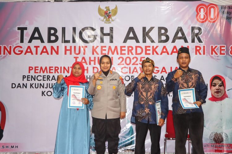 Silaturahmi Kamtibmas, Kapolresta Cirebon Sambangi Warga Desa Ciawigajah Kecamatan Beber