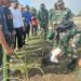 Hijaukan Lingkungan, Koramil Nogosari Tanam Pohon Buah di Potronayan