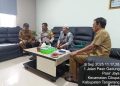 Bhabinkamtibmas Desa Pasir Jaya Jalin Silaturahmi dengan Aparatur Desa dan Tokoh Masyarakat