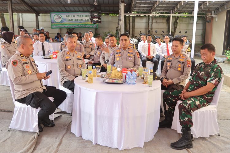 Kunjungan Kerja Kapolresta Tangerang Berikan Arahan di Polsek Panongan