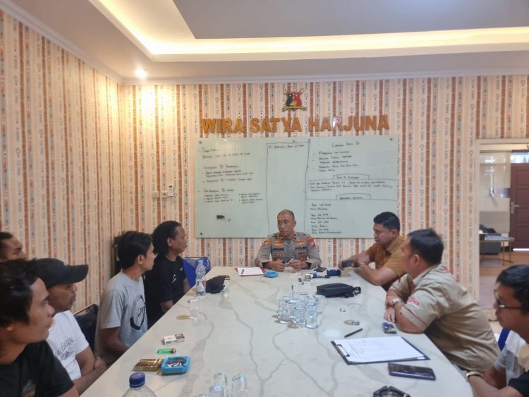 Polsek Cikupa Polresta Tangerang Kumpulkan Perusahaan DC, Ingatkan Tidak Lakukan Penarikan di Jalan, Ada Sanksi Pidana