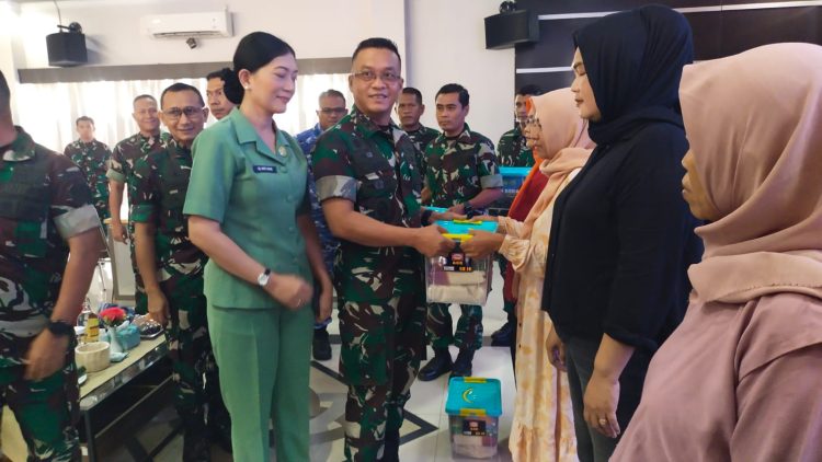 Kodim 0614/Kota Cirebon Gelar Bakti Sosial Kesehatan dalam Rangka HUT ke-80 TNI 2025