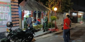 TNI, FKPPI, dan Linmas Bersinergi Jaga Kamtibmas Mojosongo Lewat Patroli Malam