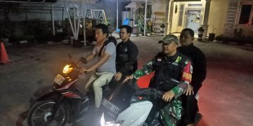 Babinsa Kelurahan Kecapi Gelar Patroli Siskamling Bersama Komduk.