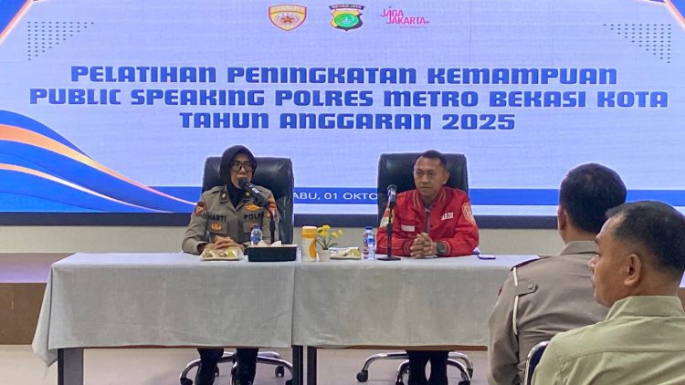 Pelatihan Public Speaking Jadi Langkah Polres Metro Bekasi Kota Bangun Citra Positif