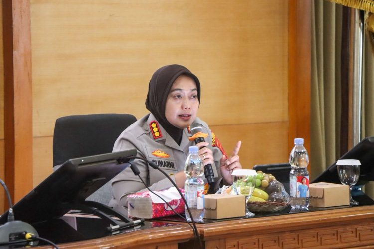 Kapolresta Cirebon dan Forkopimda Kabupaten Cirebon Kompak Kawal Program MBG Pastikan Aman dan Bergizi 
