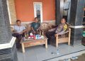 Sambang Tokoh Masyarakat Anggota Bhabinkamtibmas Polsek Balaraja Polresta Tangerang Mempererat Silaturahmi Kepada Masyarakat Desa Kaliasin