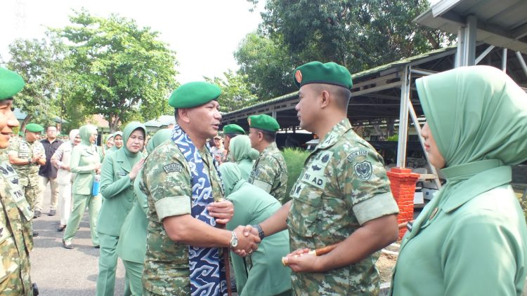 Dandim 0614/Kota Cirebon Sambut Kunjungan Kerja Pangdam III/Siliwangi di Korem 063/SGJ. 