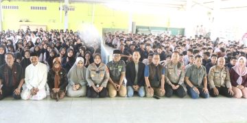 Polresta Cirebon Gelar Police Goes to School di SMK Manbaul Ulum