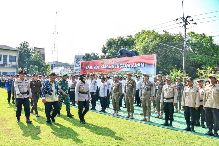 Polresta Cirebon Gelar Apel Siap Siaga Bencana Alam Dalam Rangka Kesiapsiagaan Menghadapi Kontijensi Bencana Alam