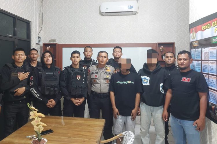 Tim Patroli Raimas Macan Kumbang 852 Polresta Cirebon Tangkap 2 Orang Membawa OKT