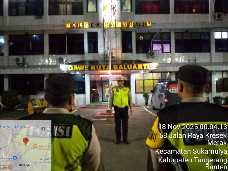 Rutinitas Personil Gelar Apel Malam dan Sispam Mako di Mapolsek Balaraja Polresta Tangerang  ‎