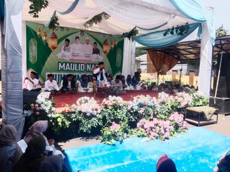 ‎Pengamanan dan Monitoring PHBI Maulid Nabi SAW oleh Bhabinkamtibmas Polsek Balaraja di Desa Binaan Wilayah Hukum Polresta Tangerang   ‎  ‎
