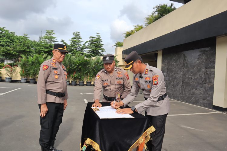 Polres Metro Bekasi Kota Gelar Apel Deklarasi, Tegaskan Komitmen WBK-WBBM  