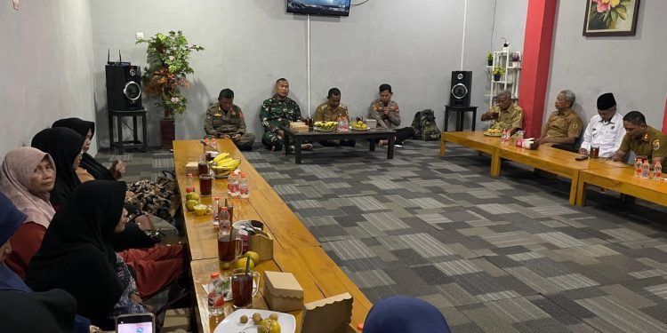 Batuud Hadiri Pertemuan Paguyuban Kepala Desa se-Kecamatan Miri, Sampaikan Pentingnya Sinergi untuk Kamtibmas